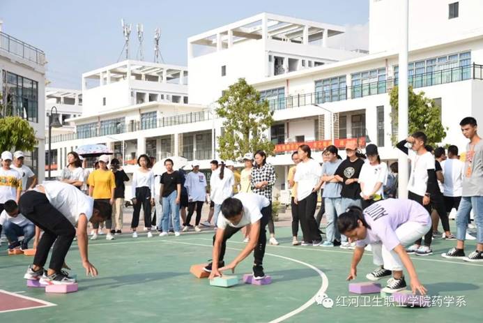 说明: https://mmbiz.qpic.cn/mmbiz_jpg/eVYgWBjNaPAdunaFqPkZrwIDlZxKnGzk4lMgXfdibn0eImcz4zxfBQTgmU7iaPfQL9v0OJXC0sJQ4OvMD0qhC4YA/640?wx_fmt=jpeg