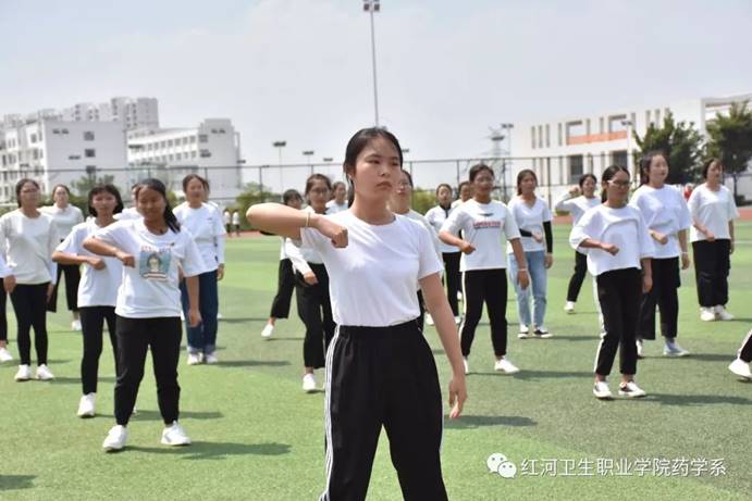 说明: https://mmbiz.qpic.cn/mmbiz_jpg/eVYgWBjNaPCnpjpYQYoKOQMDFCuwafjiayeGohjKicM08ibdR891nkXwNbs8ic5qqiaDO5jAVxkgdEYgJUTQAyxyTibA/640?wx_fmt=jpeg