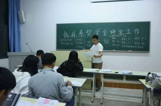 0ZXP2MELB}(CTZ`)@T50J_4