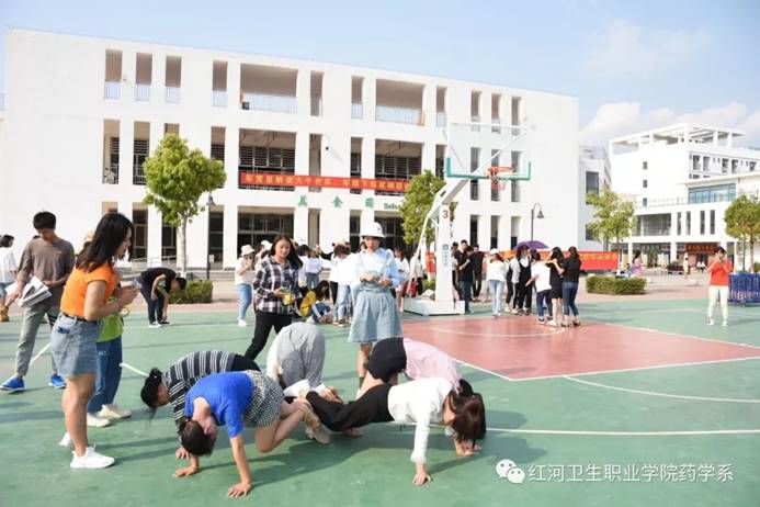 说明: https://mmbiz.qpic.cn/mmbiz_jpg/eVYgWBjNaPAdunaFqPkZrwIDlZxKnGzkFuOTKtoiak7RALHYH4O4fhV4U3bmWwOY7RRKmqGWGGuxGIXJ9ibPkunQ/640?wx_fmt=jpeg