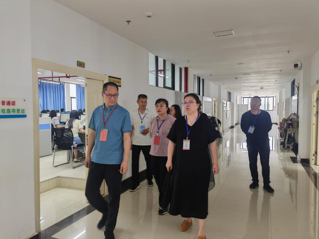 卫生类无纸化考试顺利结束