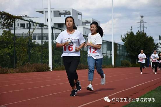 4B2C46263A37976A21DC3577FF0DF208