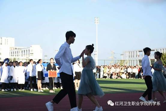 101885376F71864A7CE1E680B68CD3C4